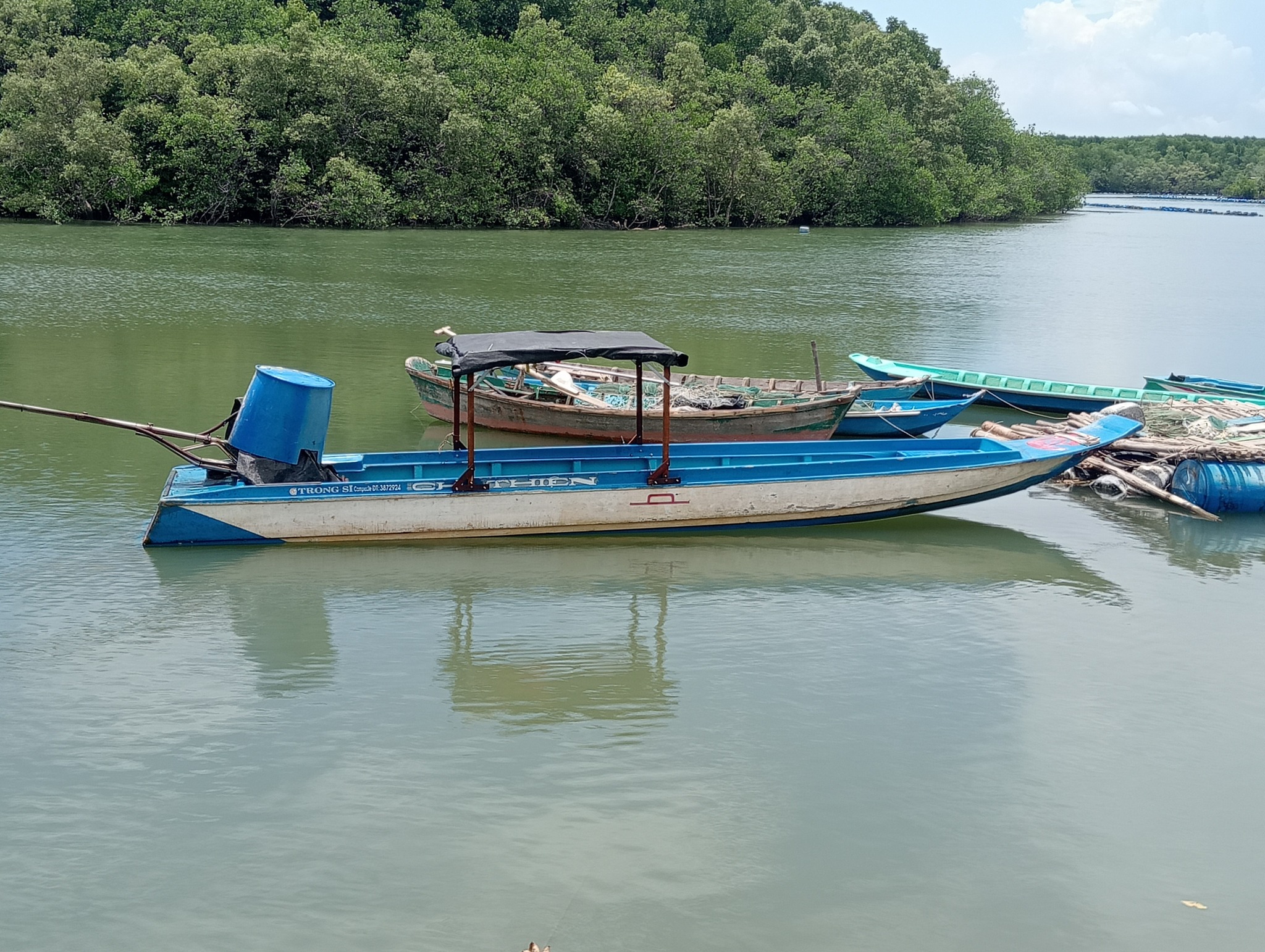 Tàu Cần Giờ
