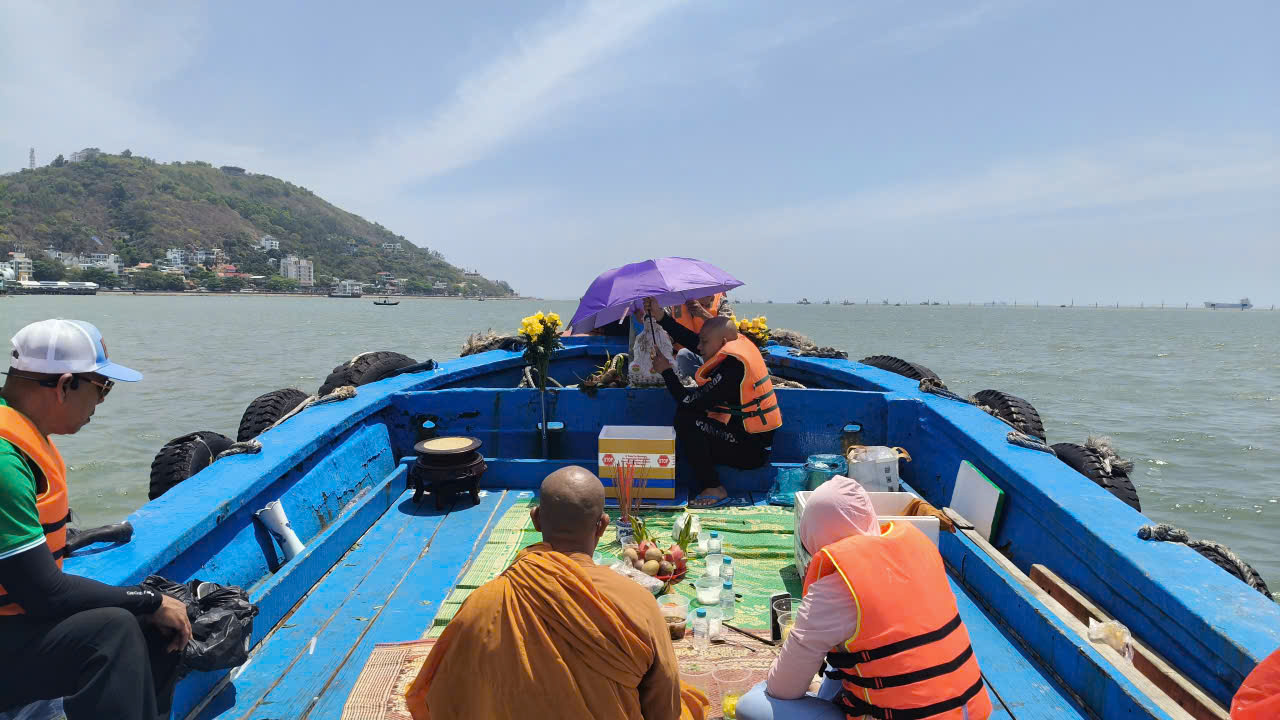 Rải tro cốt biển Vũng Tàu