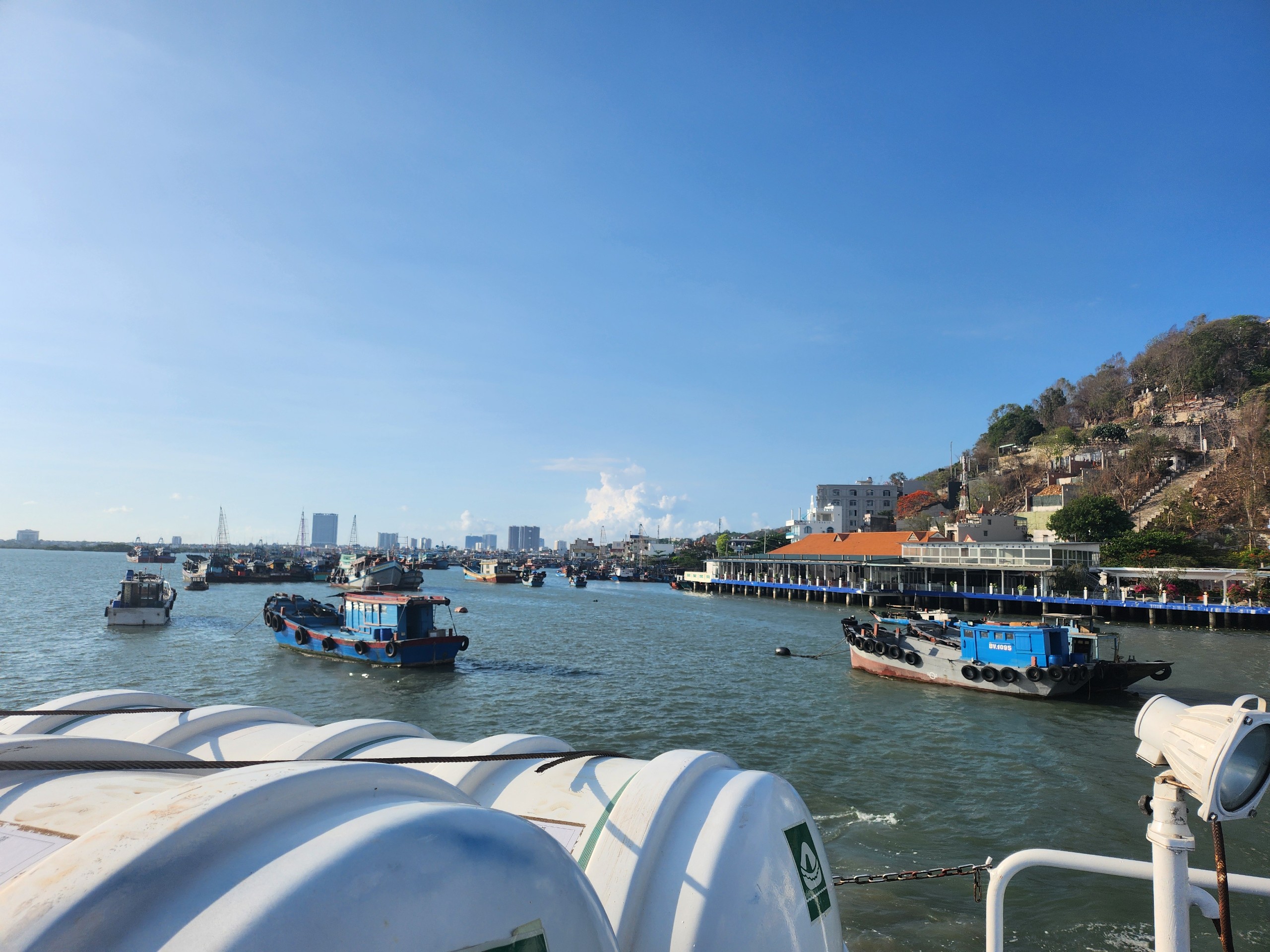 Dịch vụ tàu biển Vũng Tàu